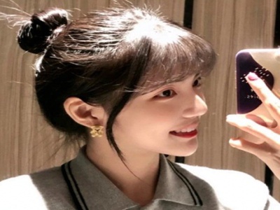 他们的手都伸进她下面的两个,农村女孩逆境重生，爱心助力温暖人心